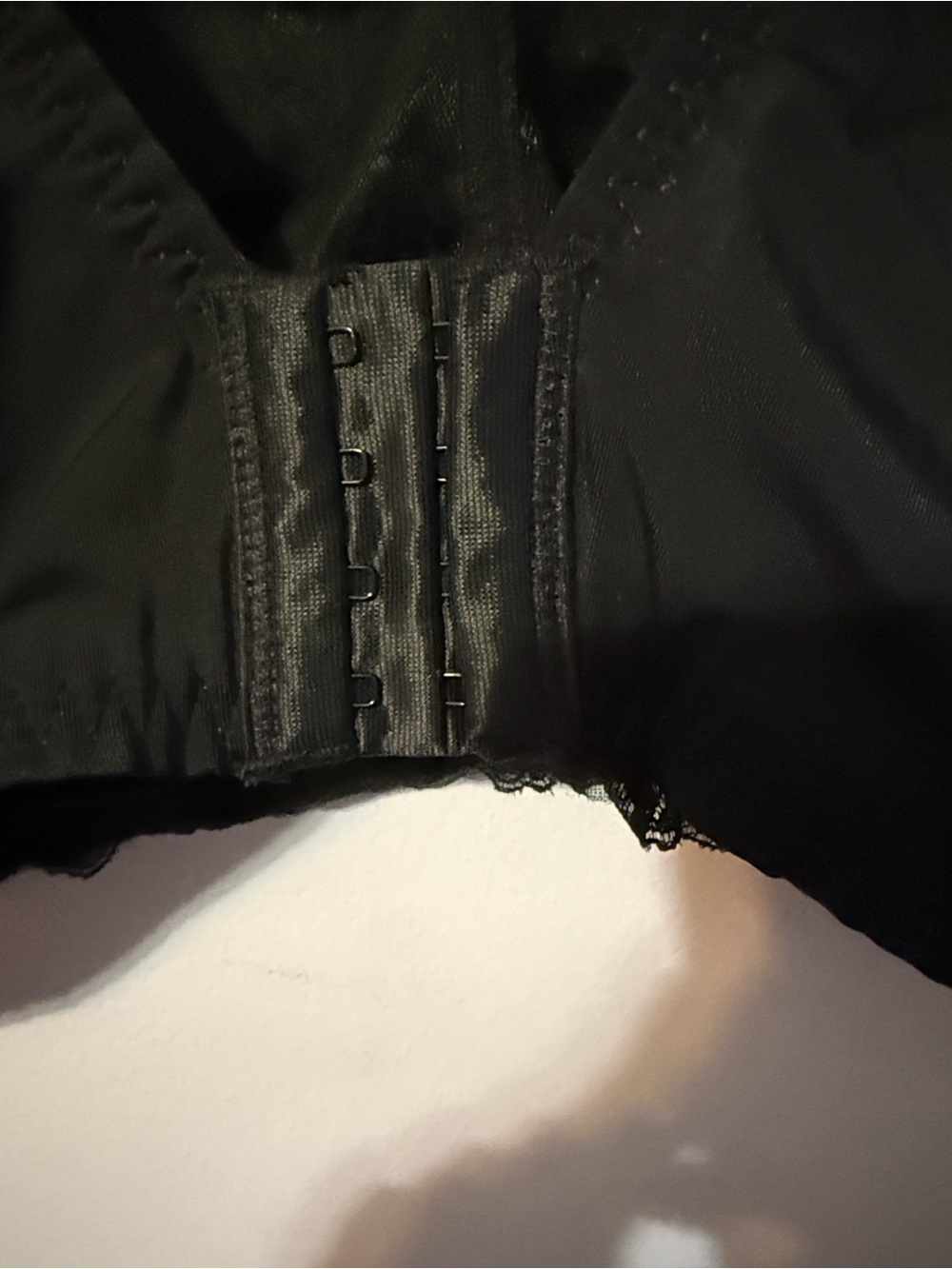 Breezies Black Lace Full Coverage Support Bra - Picture 4 of 9
